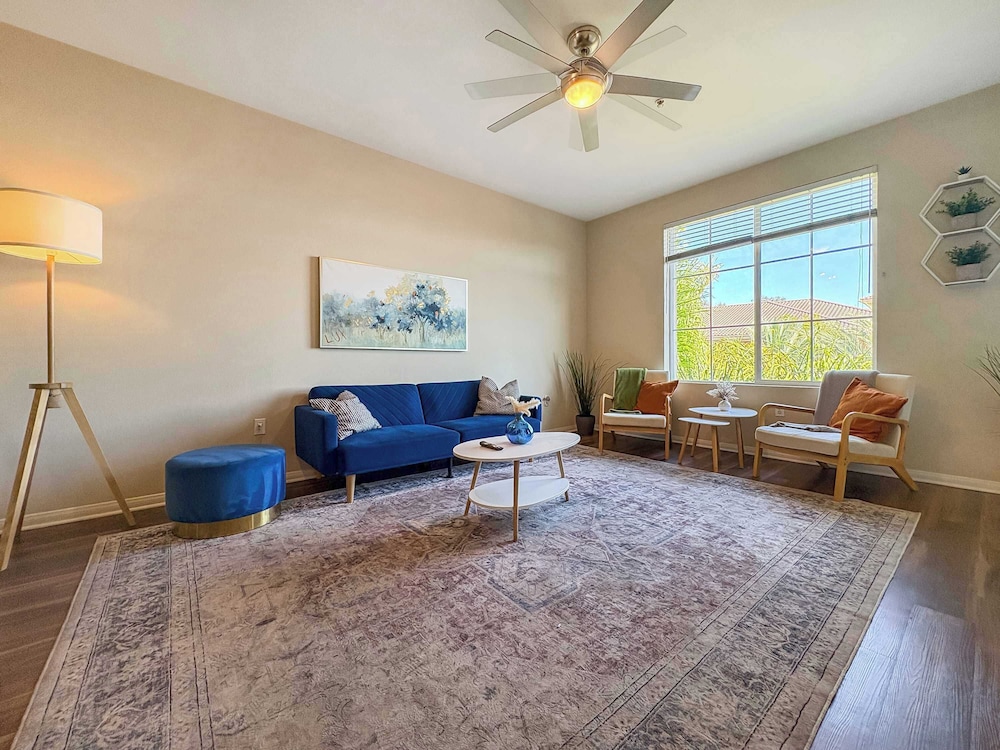 Charming 2BR Retreat Pool Gym 10min to Disneyland, 사진 13
