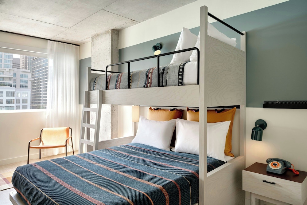 Room, 1 Queen Bed, City View