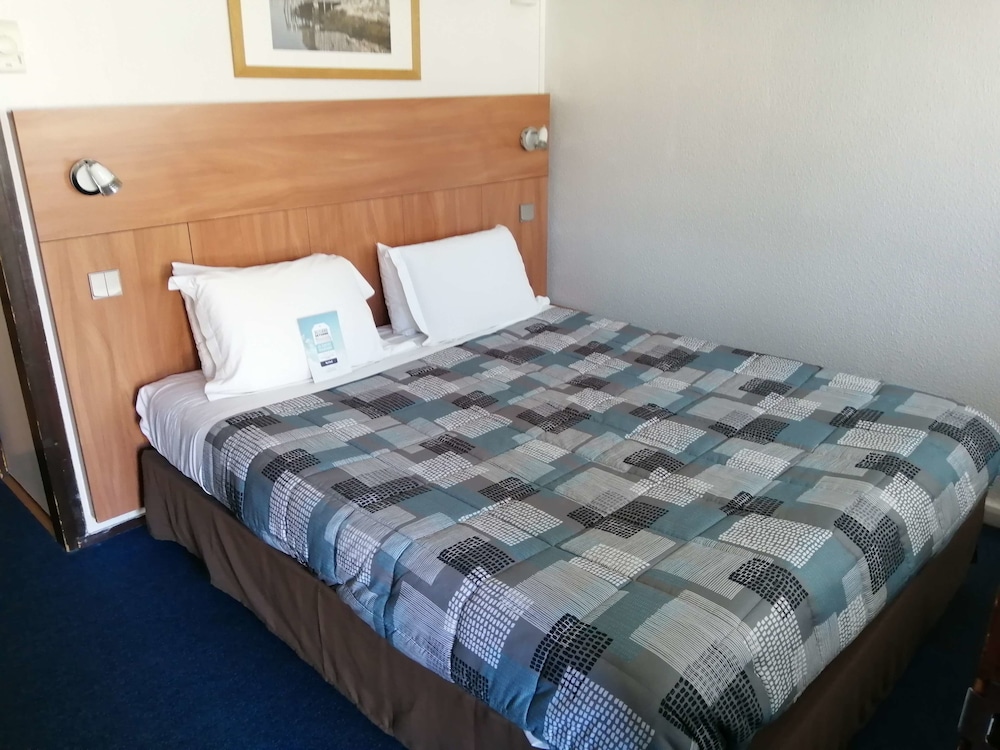 Standard Room, 1 Double Bed - Photo 2