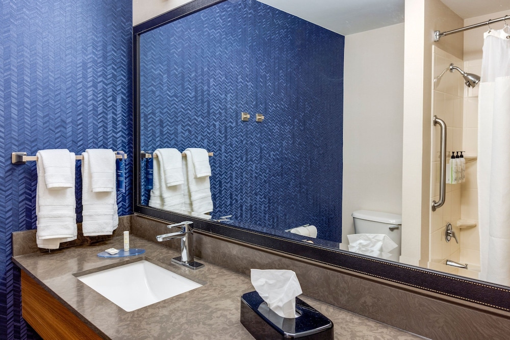 Suite, Multiple Beds - Photo 4