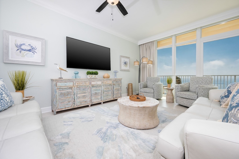 Condo, 2 Bedrooms