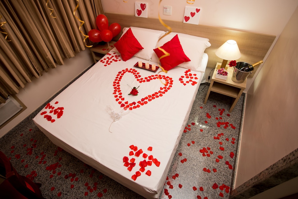 Standard Double Room - Photo 9