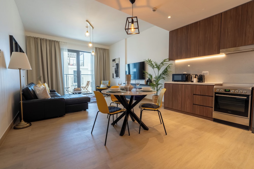 Deluxe Apartment photo 2