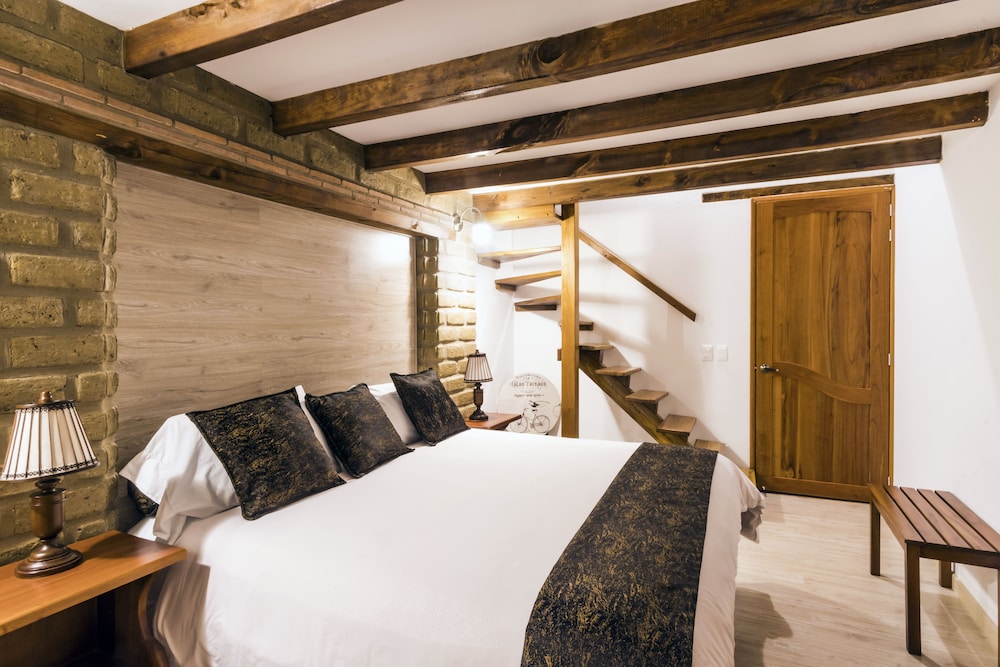 Family Double or Twin Room, Multiple Beds, Balcony, Mountain View (Jardinerito) photo 2