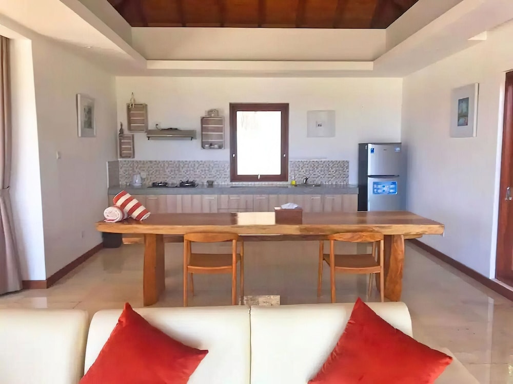Exclusive Villa, Ocean View photo 3
