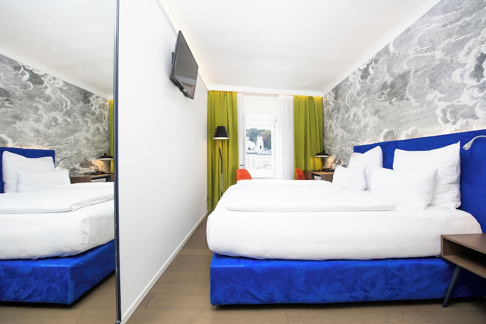 Small Double Room - Photo 10