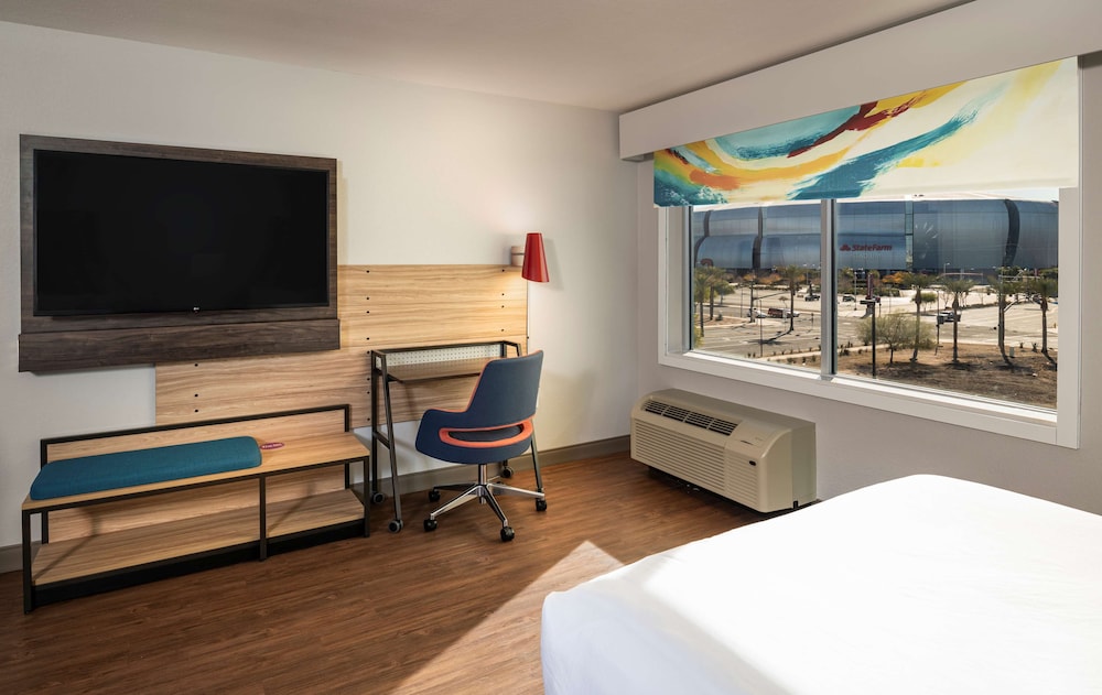 Room, 2 Queen Beds, Accessible, Bathtub - Photo 3