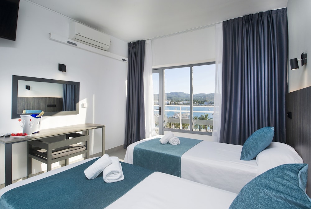 Twin Room, Sea View - Photo 1