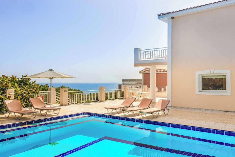 Villa (3 Bedrooms) photo 1