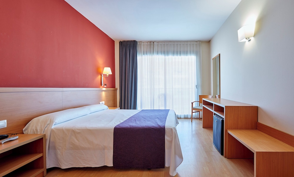 Double Room Single Use, Balcony, Partial Ocean View