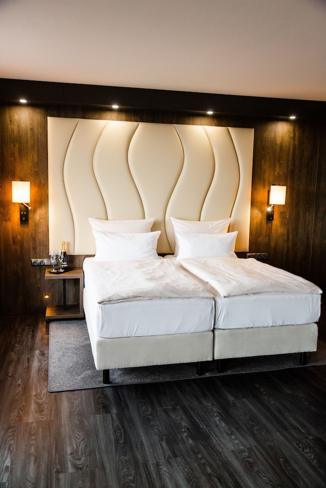 Comfort room with forest view - Photo 6