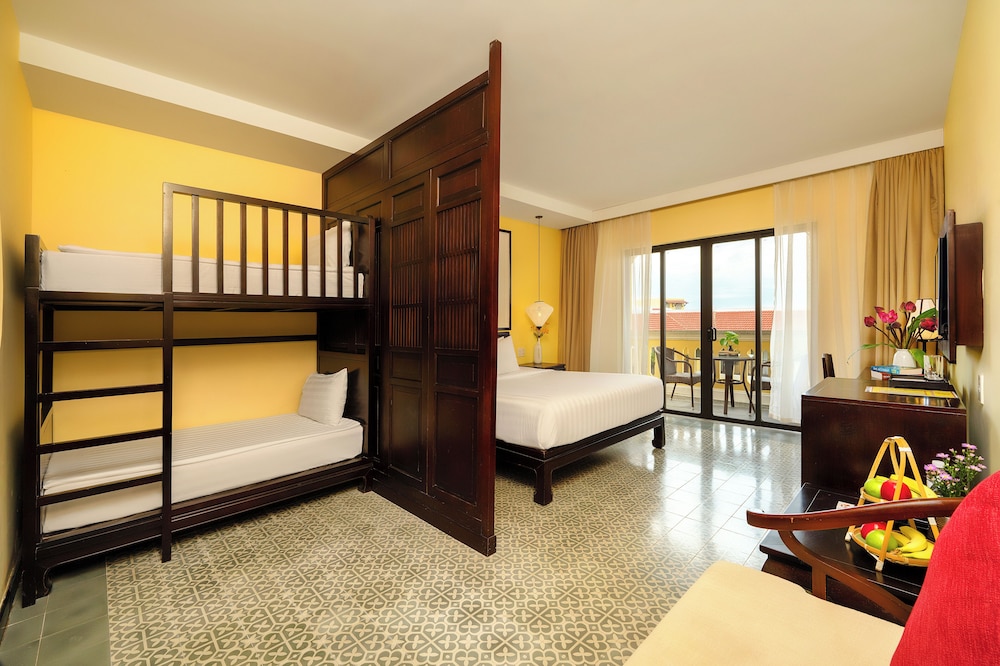 Family Bunk Bed Room with Large Balcony photo 1