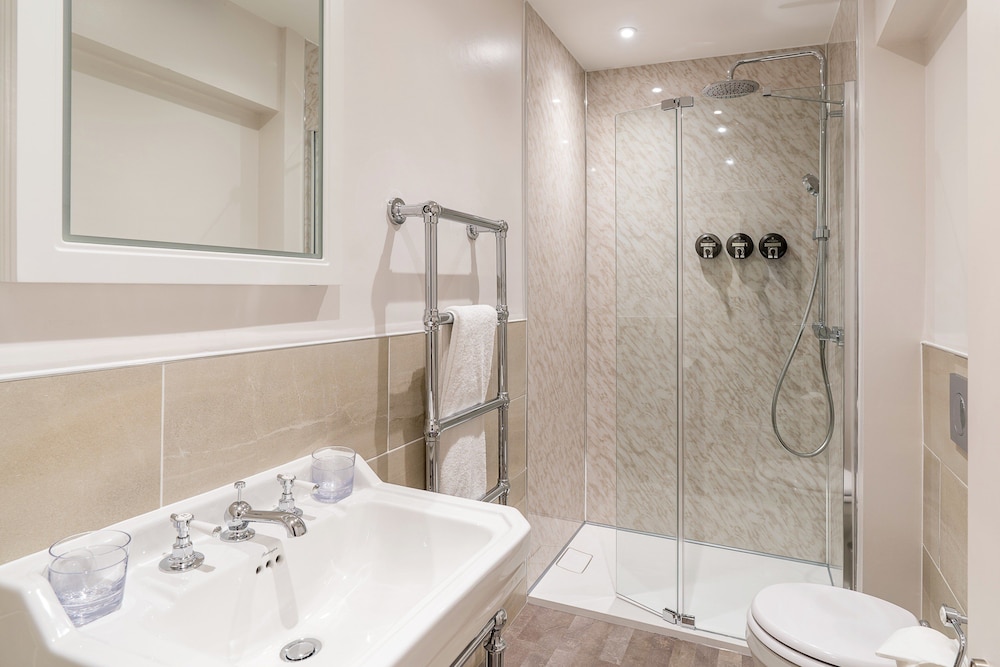 Superior Classic Inland Room - Photo 4