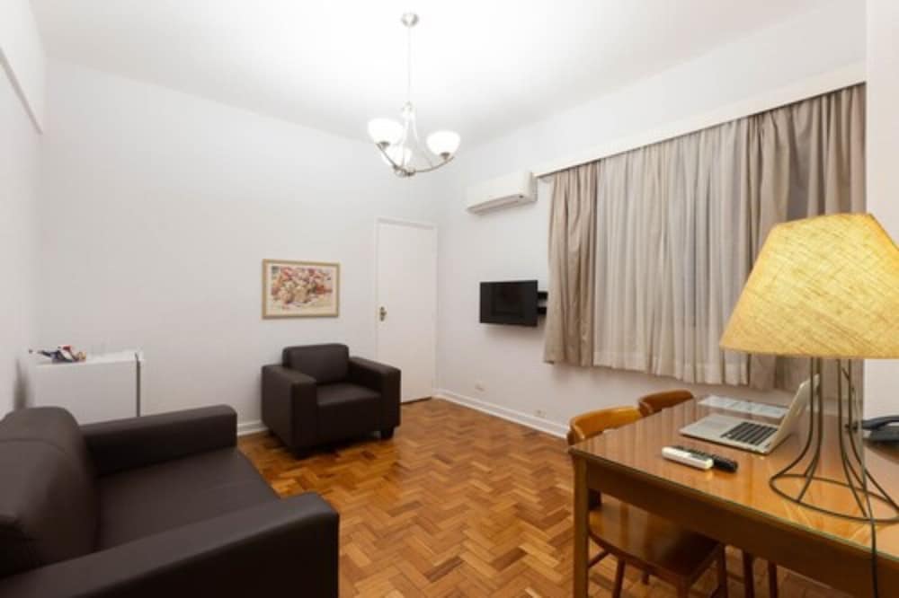 Executive Suite, Multiple Beds - Photo 5