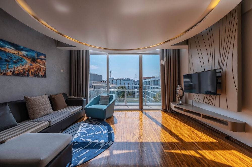 Grand Baraquda loft suite photo 1