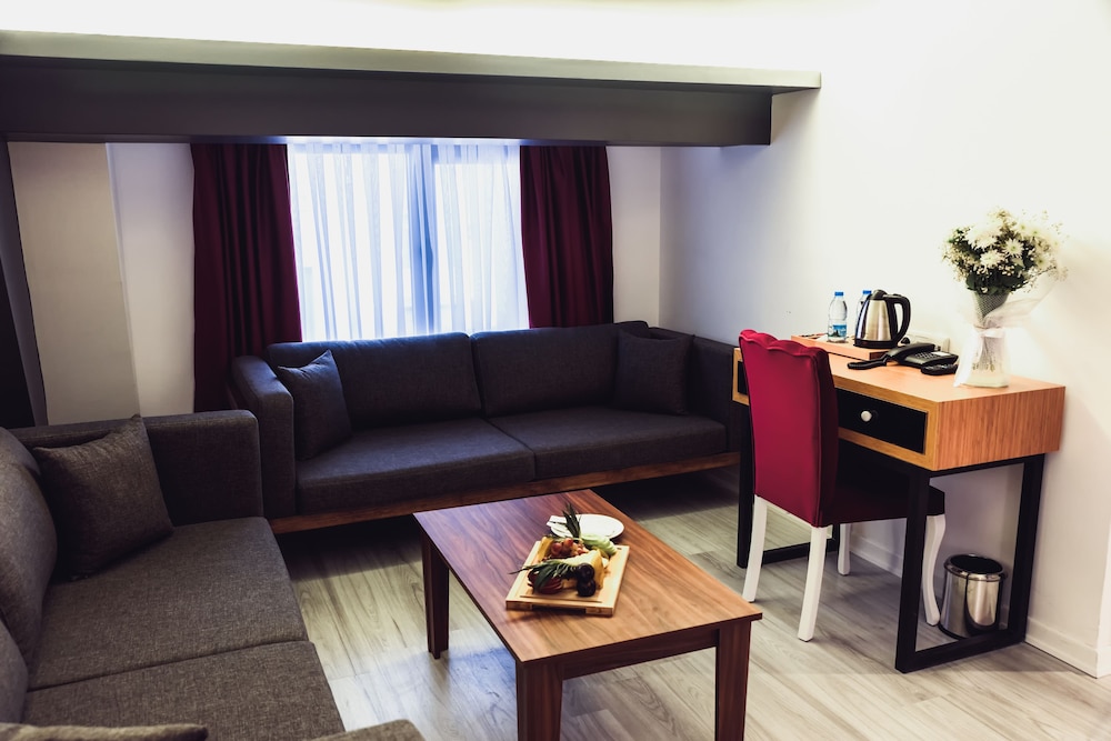 Business Room - Photo 2