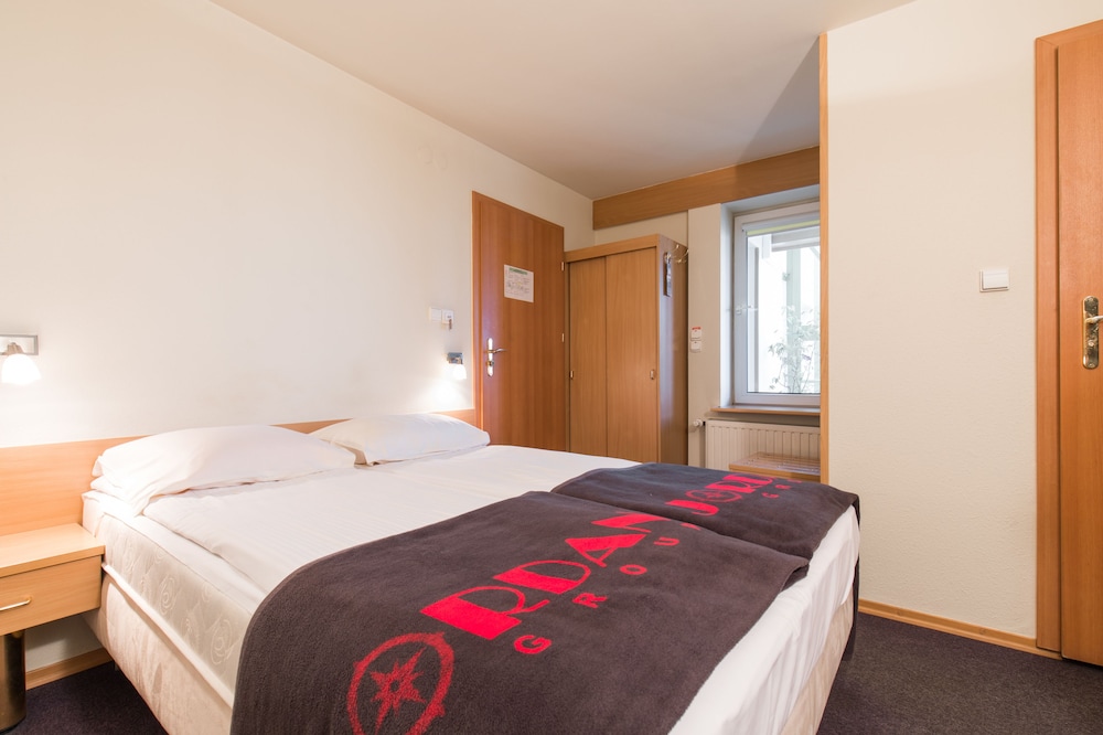 Economy Double Room - Photo 1