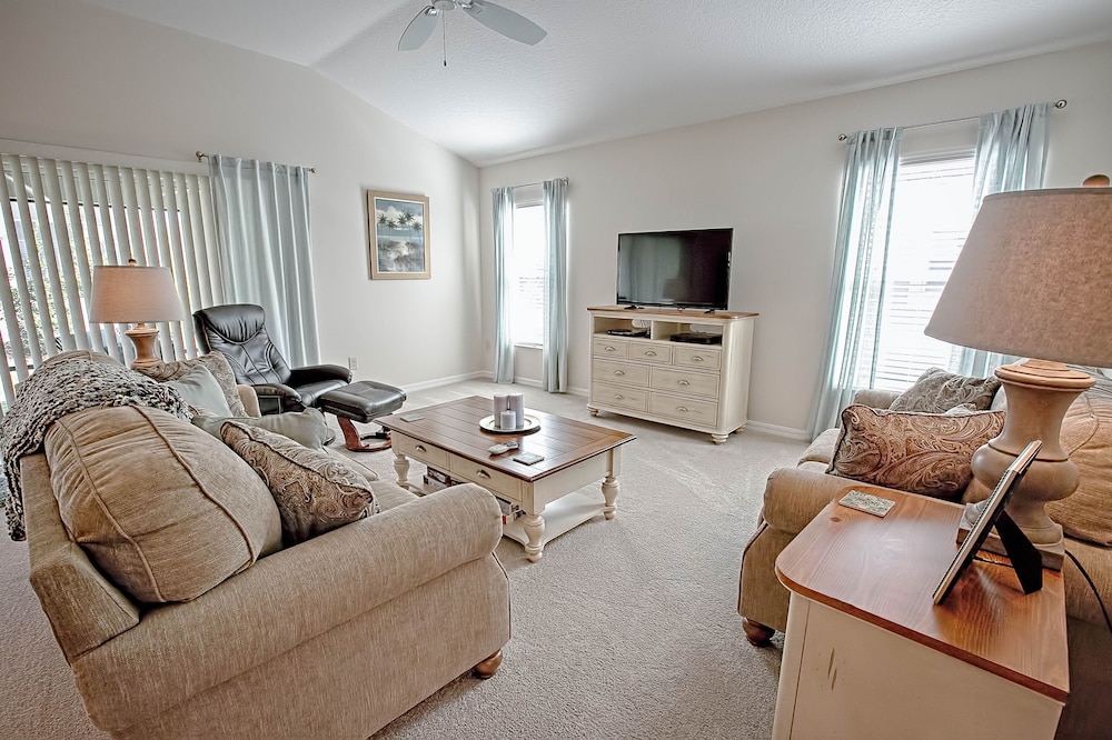 House, 3 Bedrooms photo 3