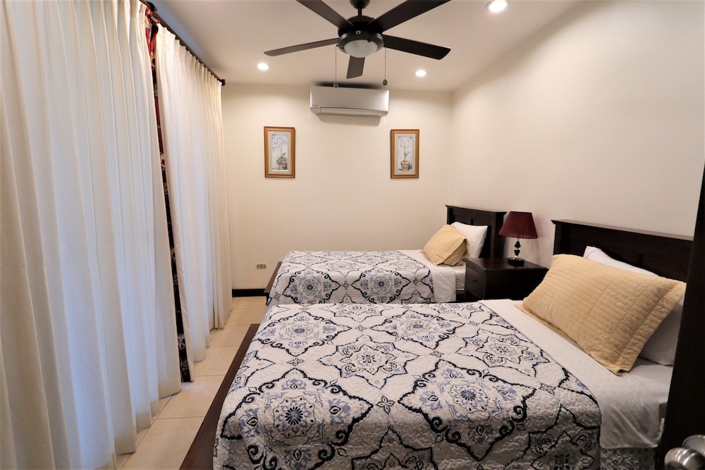 Standard Condo, Pool Access, Ground Floor photo 2