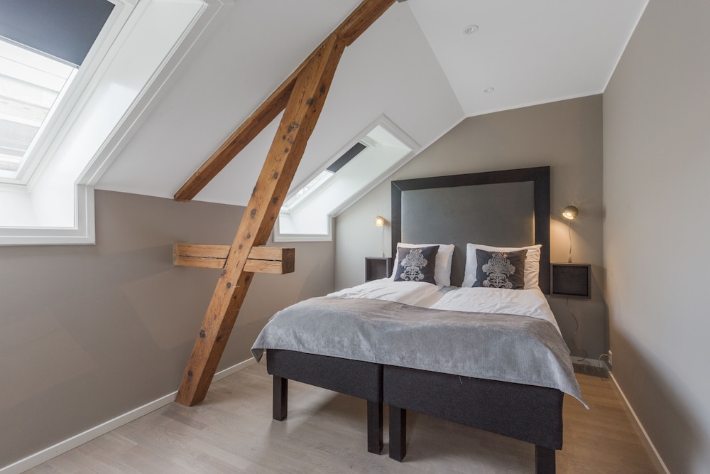 Superior Two-Bedroom Apartment For Four