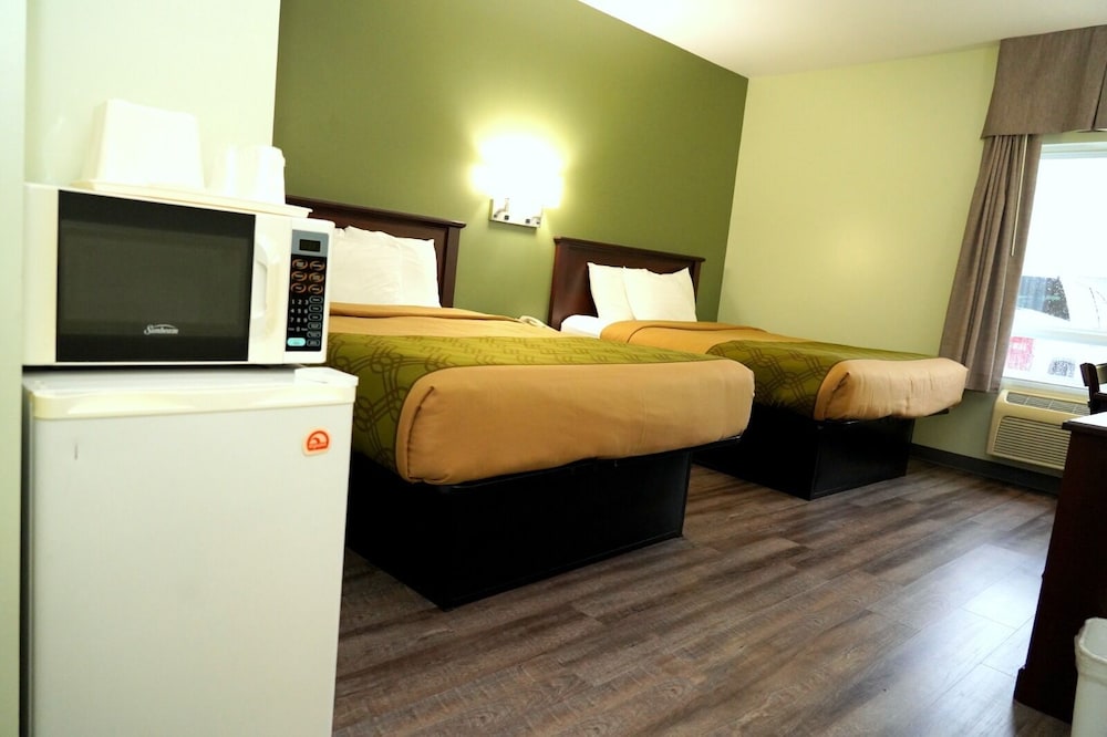Standard Room, 2 Queen Beds, Non Smoking - Photo 4