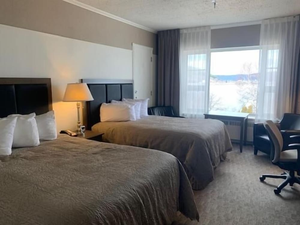 Classic Room, 2 Queen Beds, City View photo 2