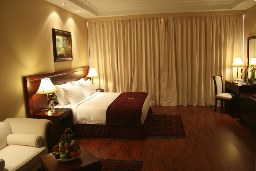 Trianon Hotel — photo 131