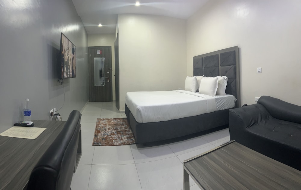 Deluxe Room - Photo 2