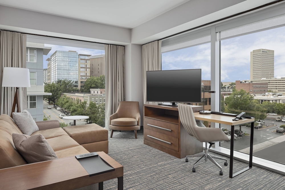 Suite, 2 Bedrooms, City View photo 1