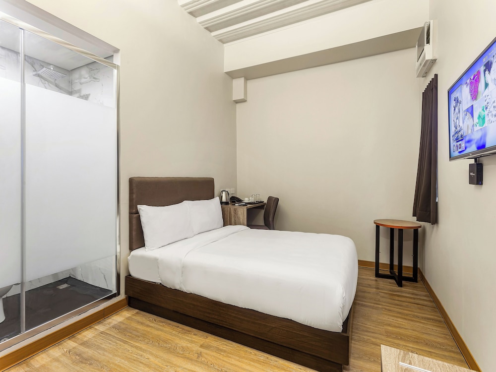 Economy Room - Photo 3