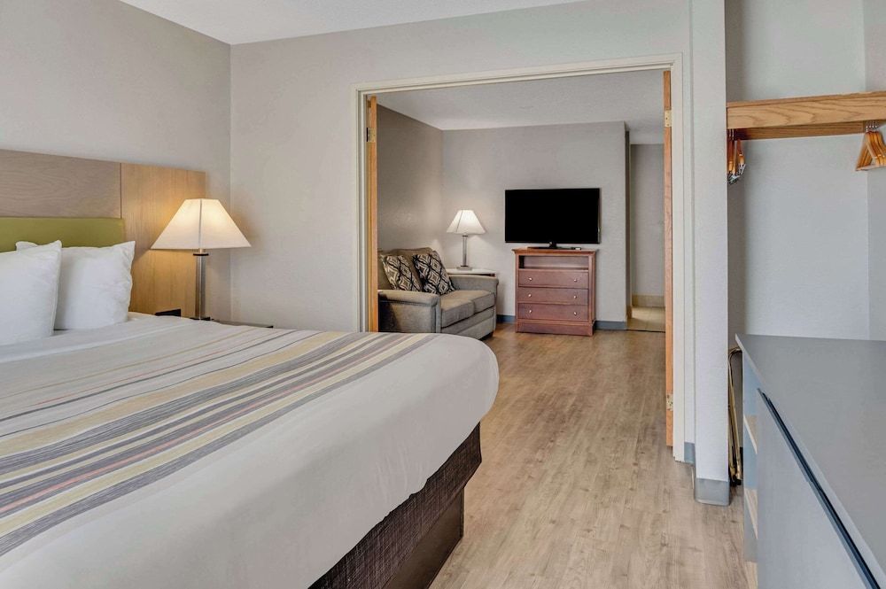 Suite, 1 Bedroom, Non Smoking - Photo 9