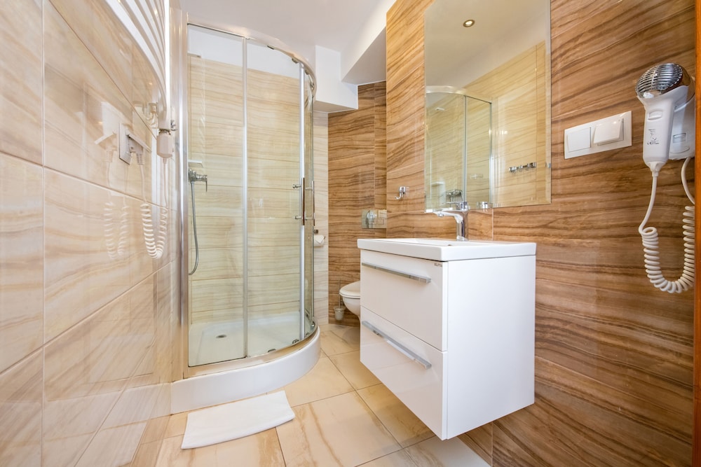 Triple Room - Photo 5