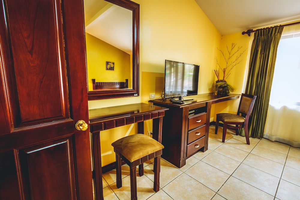 Standard Villa, 2 Double Beds, Kitchen photo 3