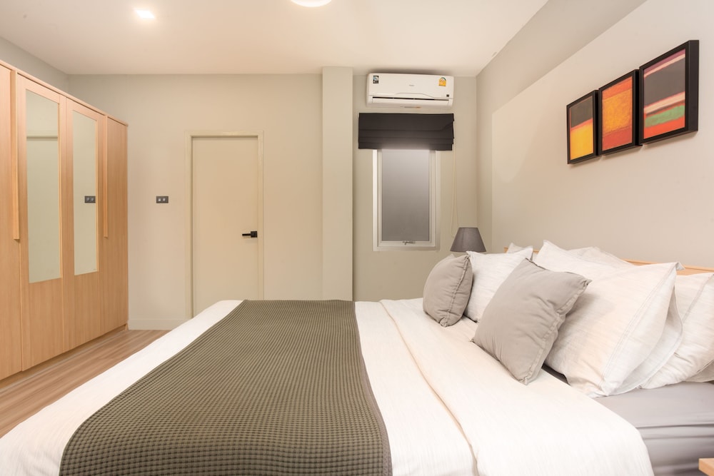One Bedroom Garden Apartment - type A - Photo 11
