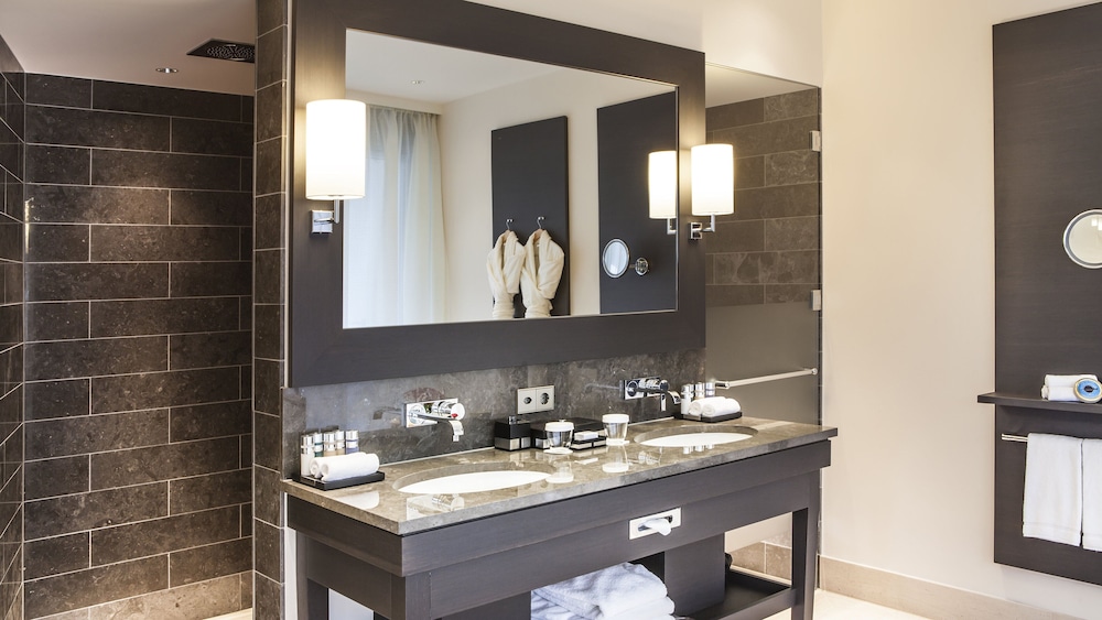 Suite (Alpine)