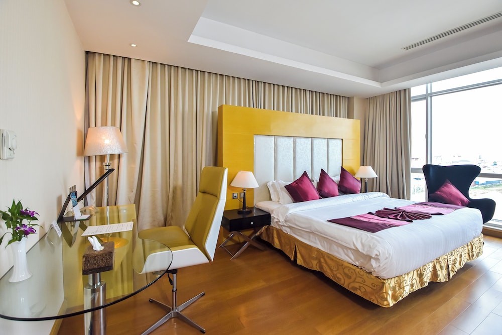 Executive Suite Room - Free Two Ways Airport Transfer photo 2