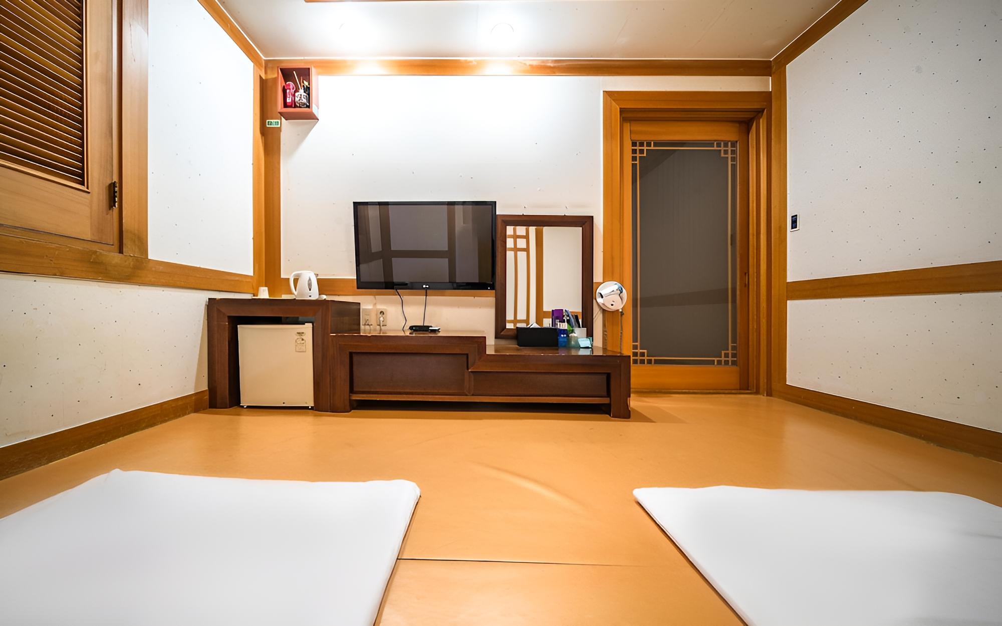 Room (Standard room - Ondol (additional on-) - Photo 5