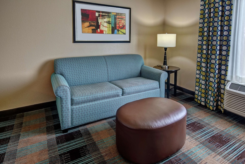 Room, 1 King Bed, Accessible (Hearing) photo 3