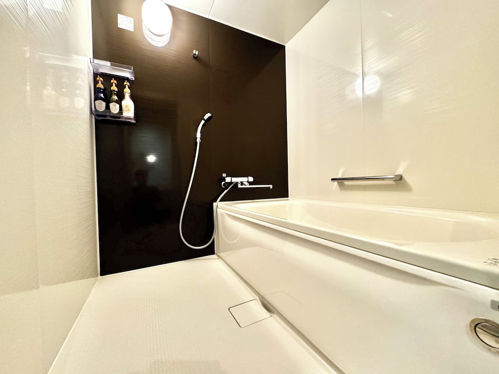 Deluxe Quadruple Room - Photo 4