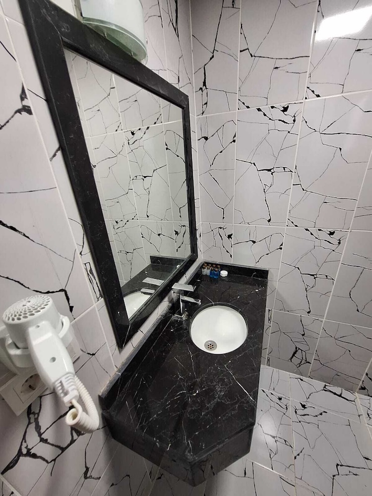 Deluxe Double or Twin Room photo 2