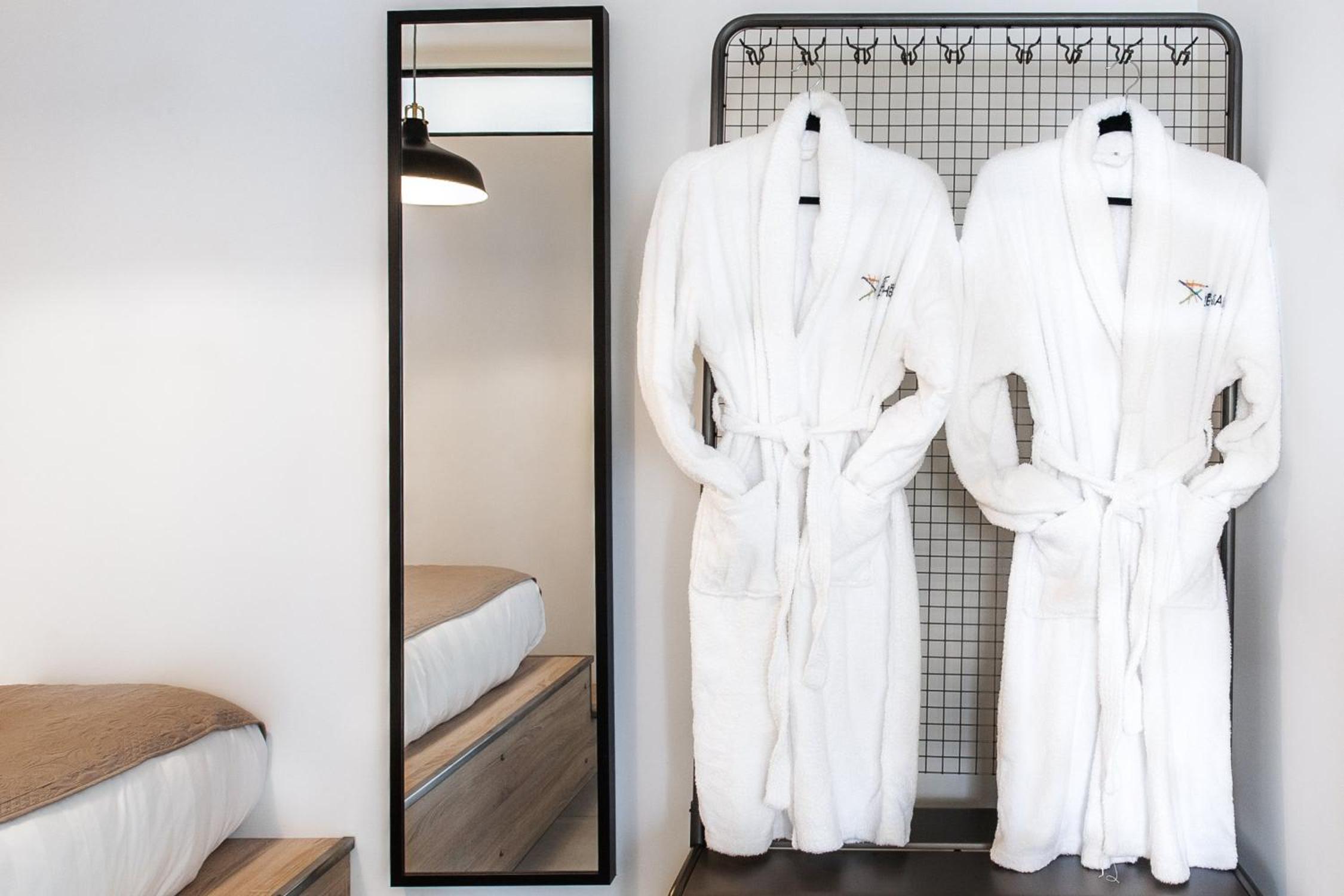 Deluxe Suite with Terrace photo 2