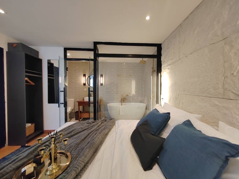 Deluxe Double Room, City View photo 2
