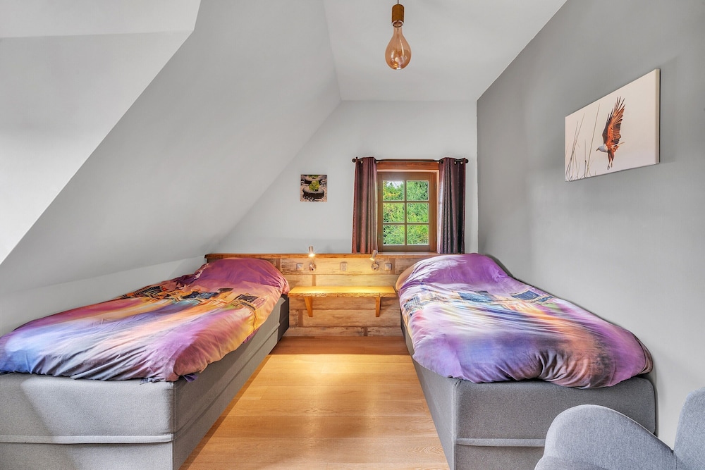 Villa photo 2