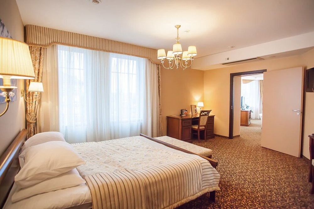 Business Suite, CityView, Bridge View