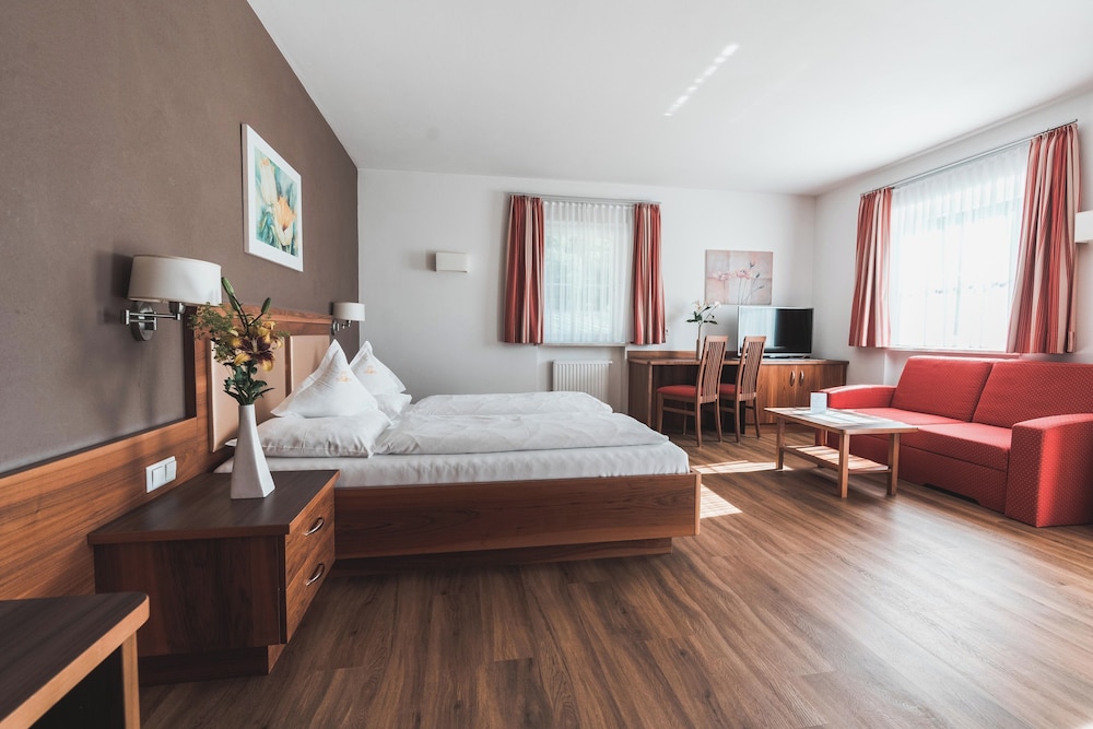 Deluxe Double Room, Balcony photo 1