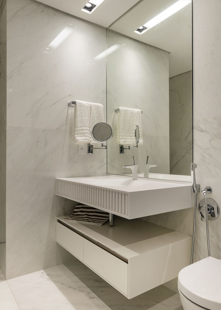 Suite LK Joy
