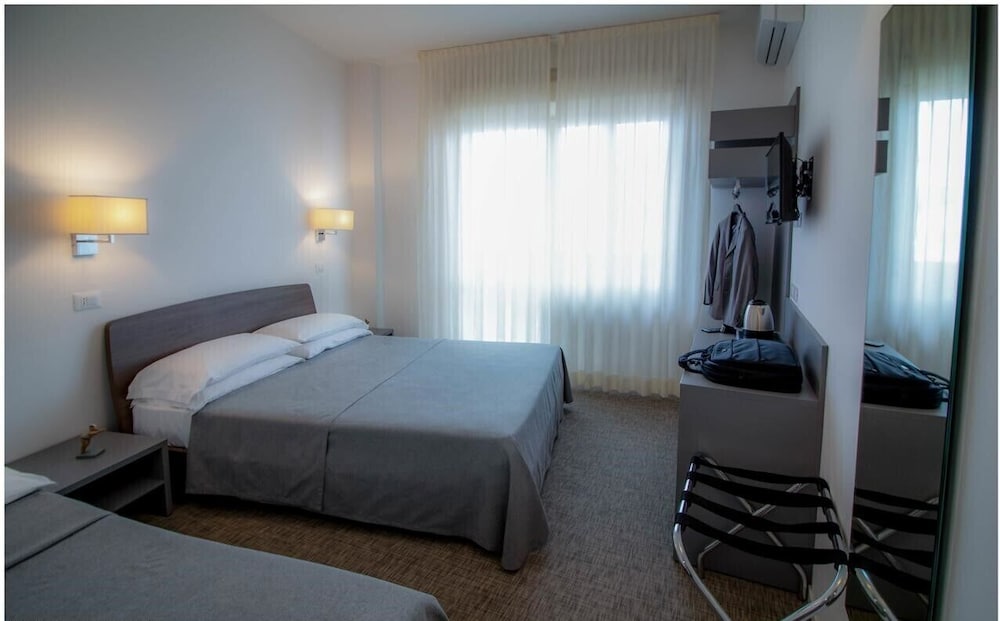 Triple Room, Balcony, Sea View