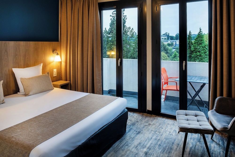 Double Room with Balcony - Photo 2