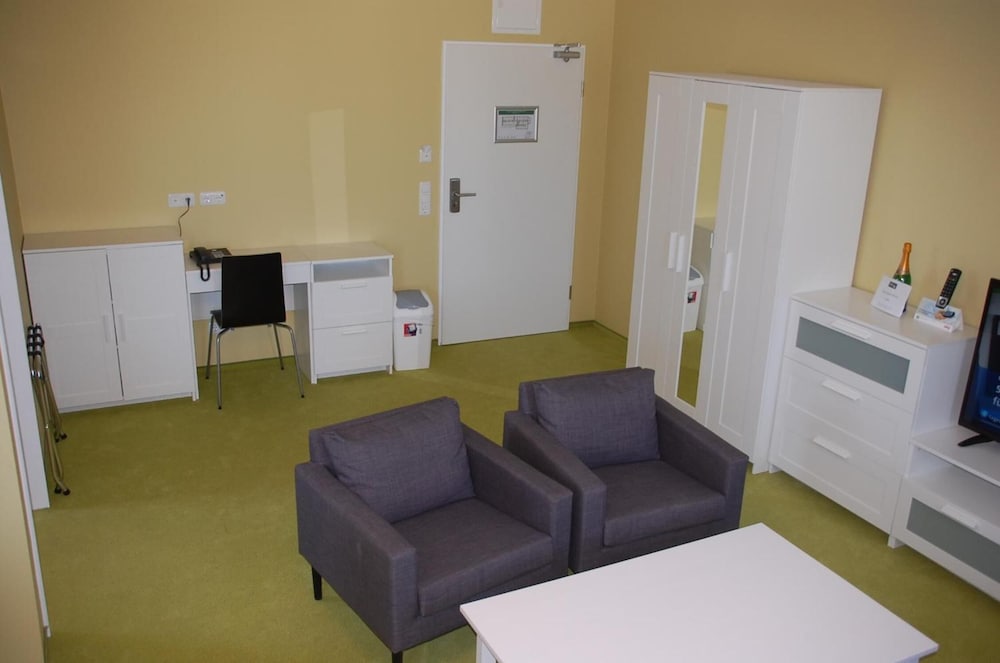 Suite, Accessible photo 3