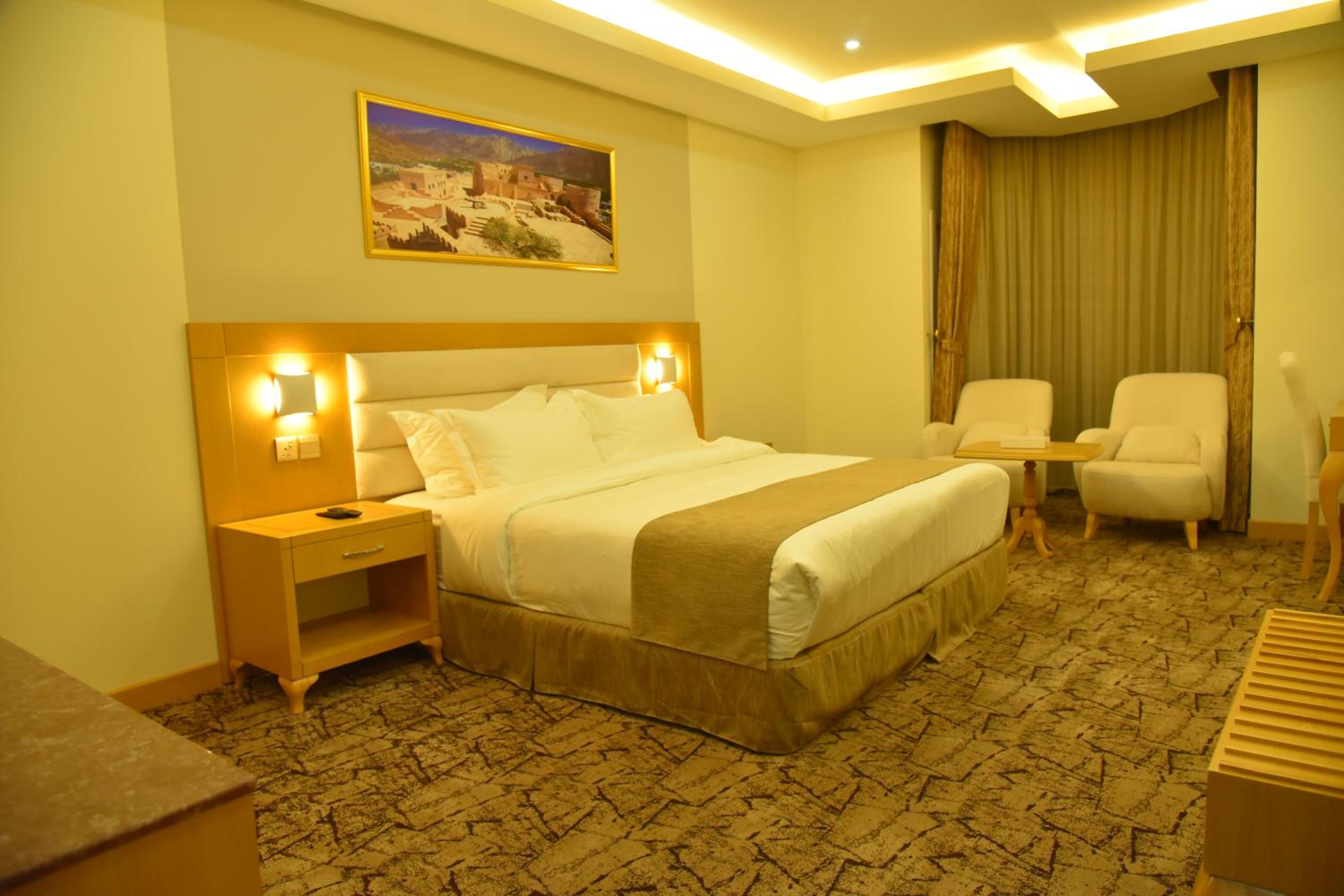 Standard King Room - Photo 4
